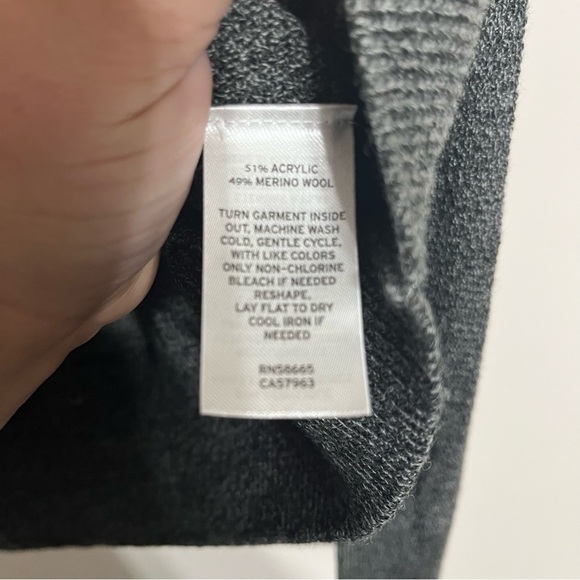 Nordstrom Men's Shop Sweater Men's Large Gray Lightweight Merino Wool - Picture 6 of 6